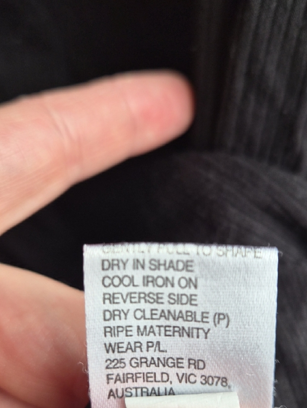 Maternity Ripe Black Ribbed Scoop Neck Tank with Button Front - Picture 5 of 6